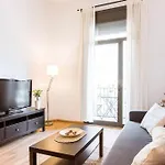 One Bedroom Flat Close To Beach *