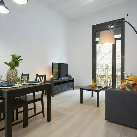 One Bedroom Flat Close To Beach アパート バルセロナ
