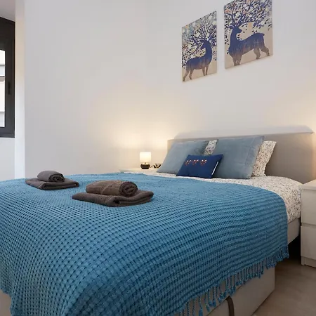 One Bedroom Flat Close To Beach Apartment *
